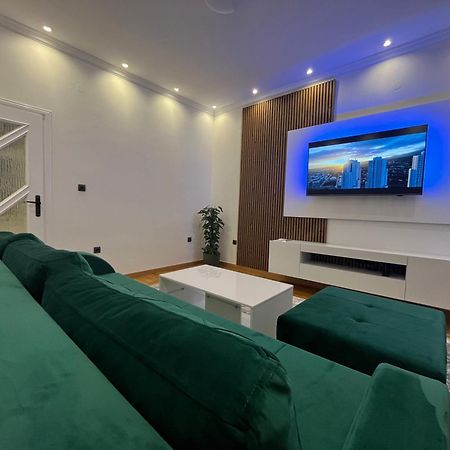 Sarajevo Luxury Apartment - 50 M From Old Sarajevo Clock Tower Exterior foto