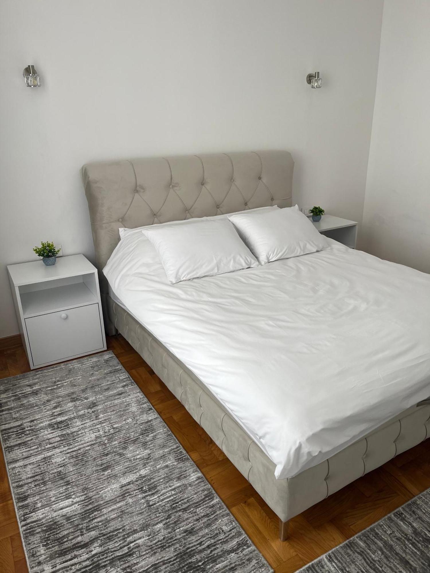 Sarajevo Luxury Apartment - 50 M From Old Sarajevo Clock Tower Exterior foto