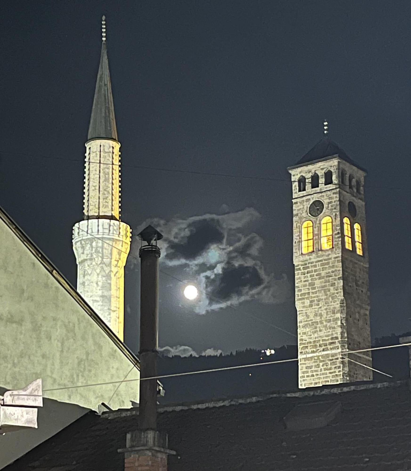 Sarajevo Luxury Apartment - 50 M From Old Sarajevo Clock Tower Exterior foto